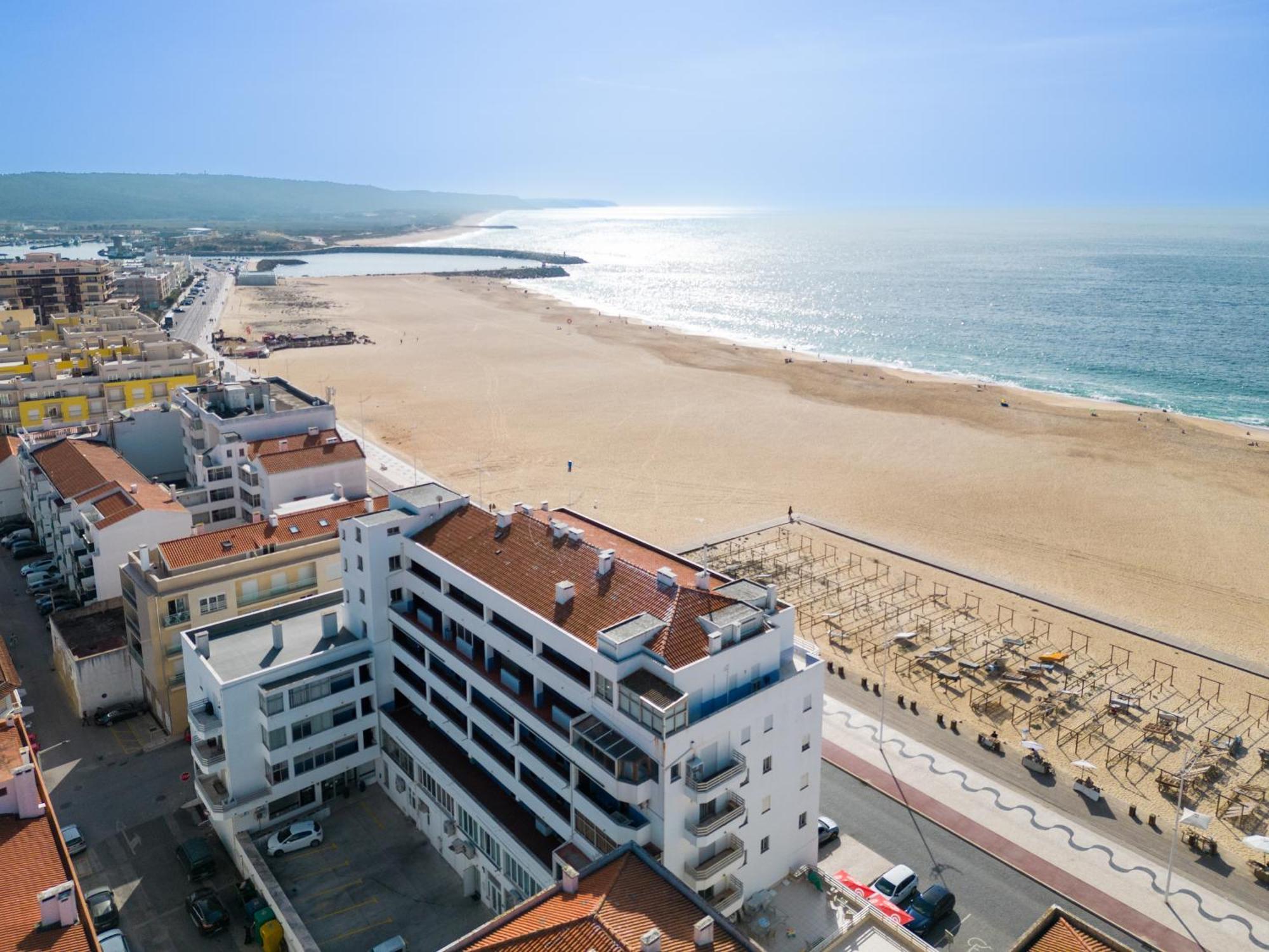T2 Dina'S Place Nazaré Exterior foto